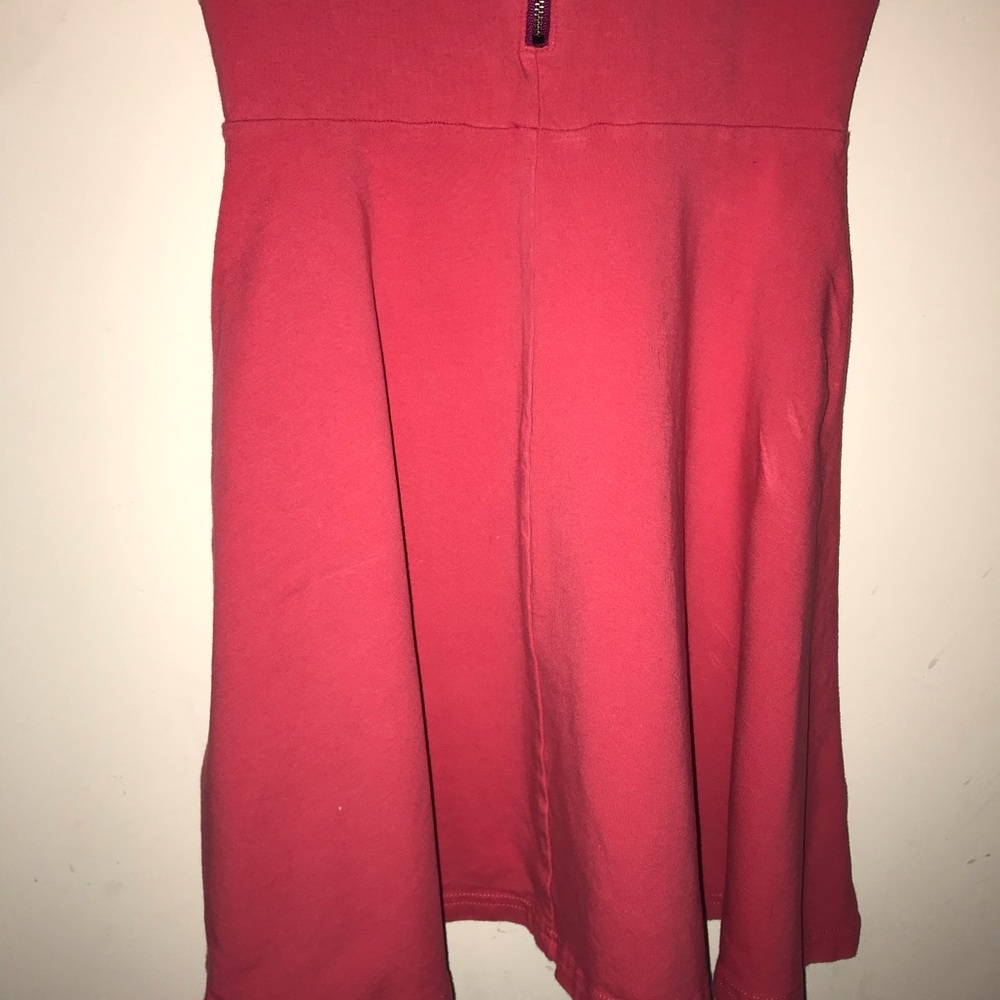 Red Dress - Picture 3 of 3